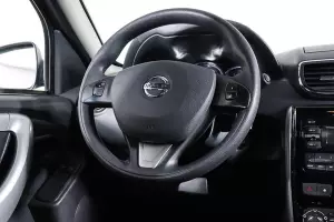 Nissan  14