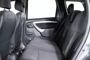 Nissan  15