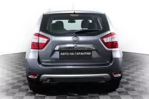 Nissan  5