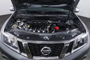 Nissan  6