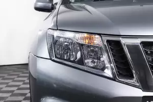 Nissan  8