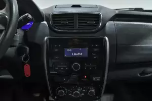 Nissan  8