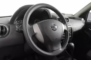 Nissan  11