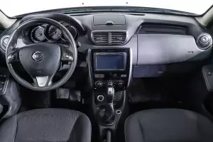 Nissan  10