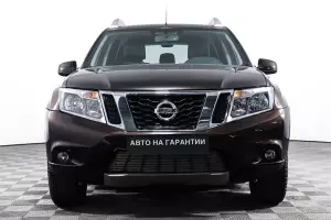 Nissan  2