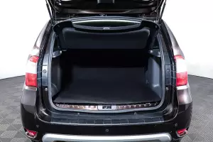 Nissan  6