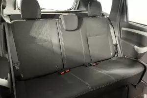 Nissan  2