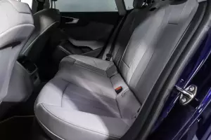 Audi  16