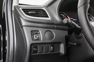 Mitsubishi  7