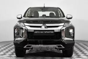 Mitsubishi  19