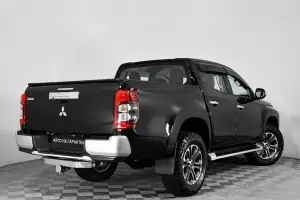 Mitsubishi  17