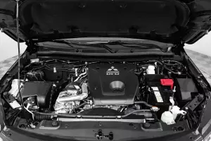 Mitsubishi  14