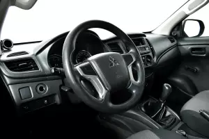 Mitsubishi  9