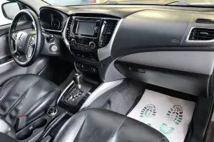 Mitsubishi  10