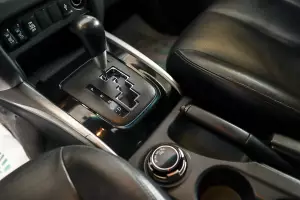 Mitsubishi  7