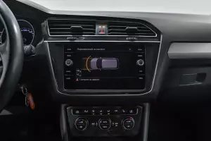 Volkswagen  8