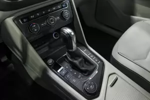 Volkswagen  9