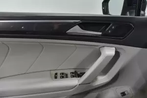 Volkswagen  8