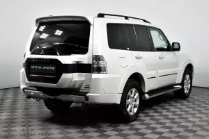 Mitsubishi  4