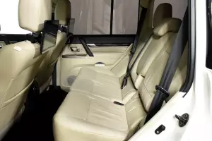 Mitsubishi  11