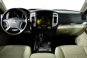 Mitsubishi  8