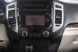 Mitsubishi  11
