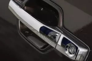 Mitsubishi  19