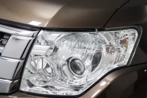 Mitsubishi  17