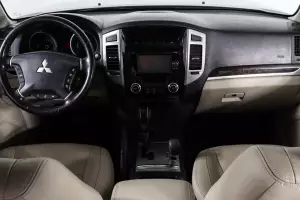 Mitsubishi  16