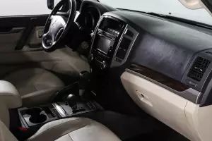 Mitsubishi  13