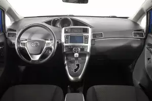 Toyota  10