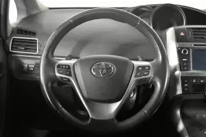 Toyota  11