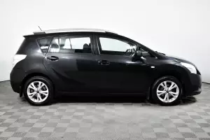 Toyota  3