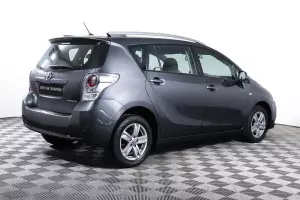 Toyota  15