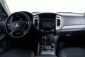 Mitsubishi  6