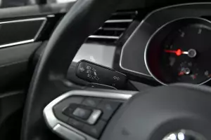 Volkswagen  8