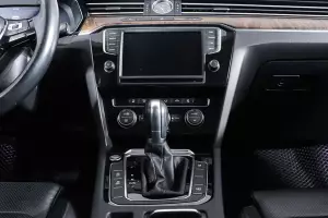 Volkswagen  12