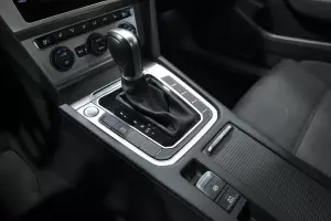 Volkswagen  9