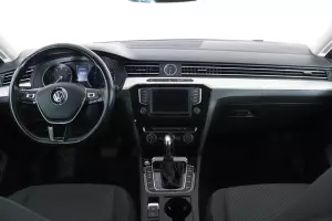 Volkswagen  12