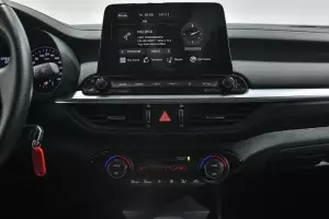 Kia  9