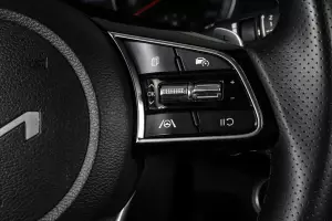 Kia  12