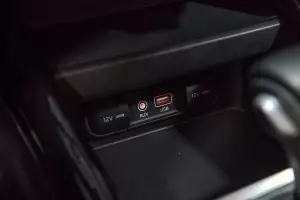 Kia  10