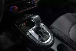 Kia  11