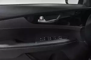 Kia  10