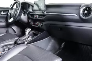 Kia  6