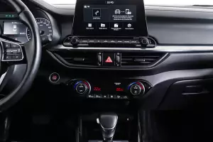 Kia  5