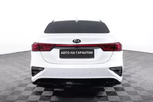 Kia  15