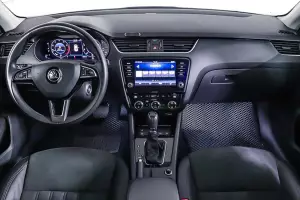 Skoda  8