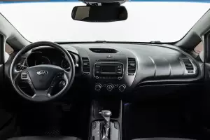 Kia  6