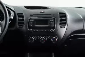 Kia  9